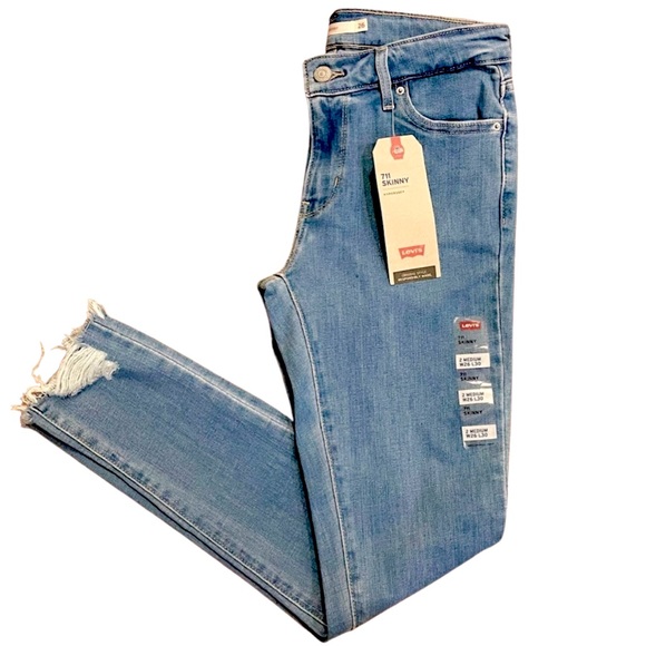 Levi's Denim - Levi’s Sculpt 711 Mid Rise Hyper Soft Stretch Skinny Denim Jeans | Size 26